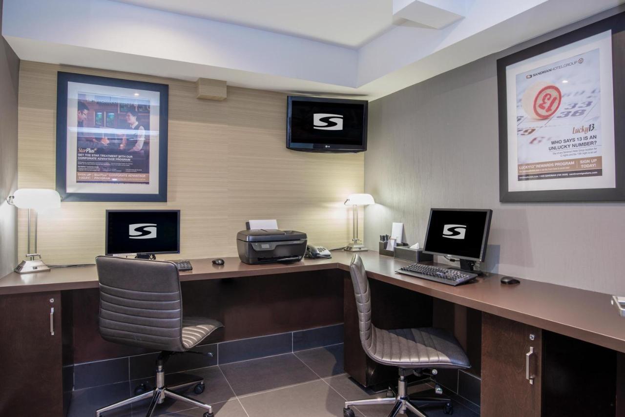 Sandman Hotel And Suites Άμποτσφορντ Εξωτερικό φωτογραφία