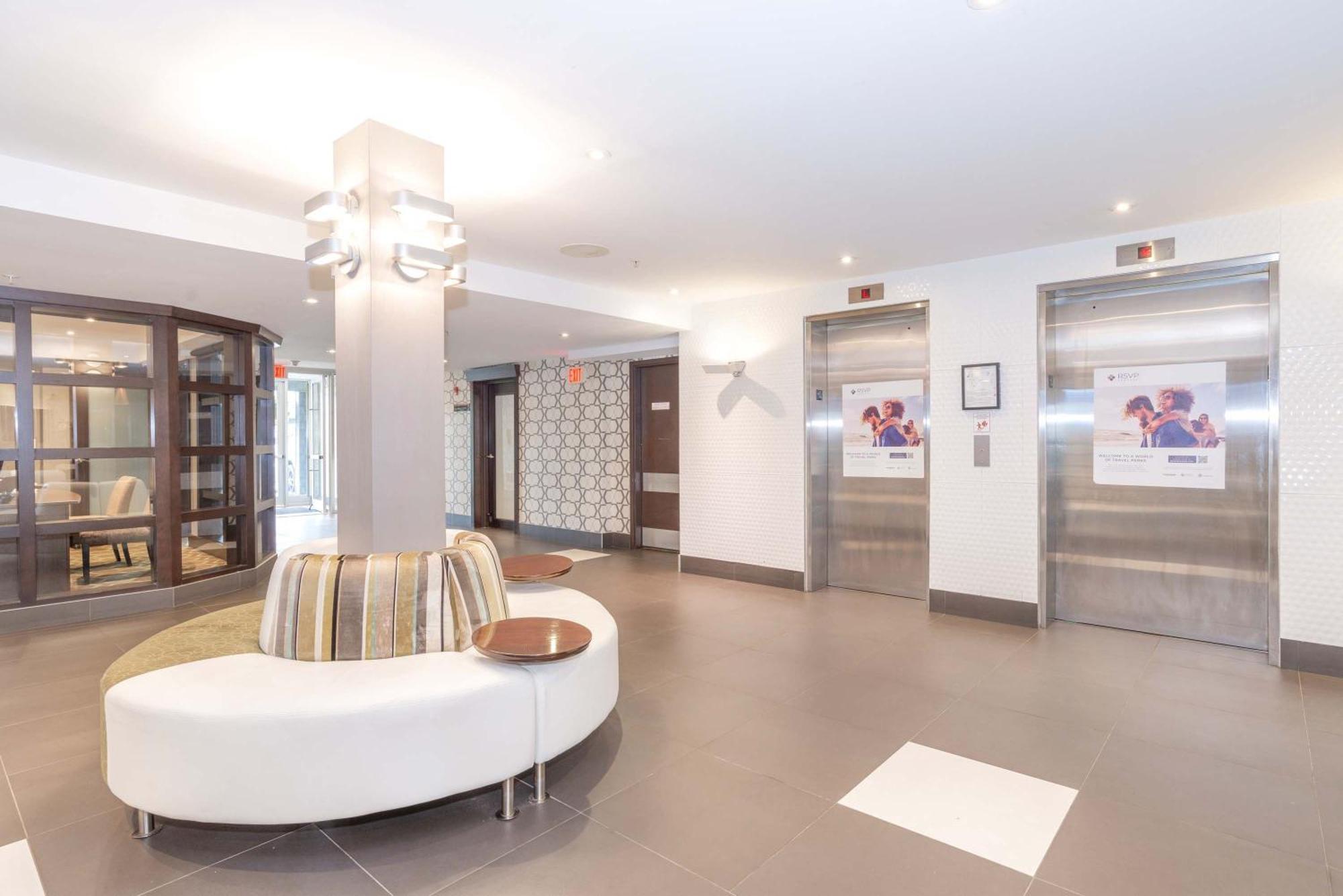 Sandman Hotel And Suites Άμποτσφορντ Εξωτερικό φωτογραφία