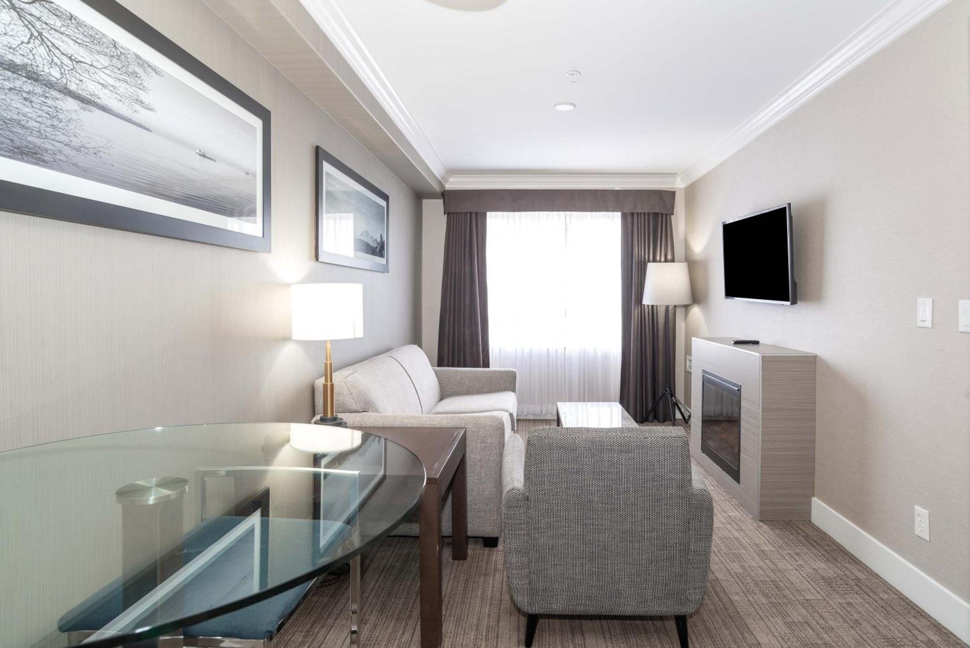 Sandman Hotel And Suites Άμποτσφορντ Εξωτερικό φωτογραφία