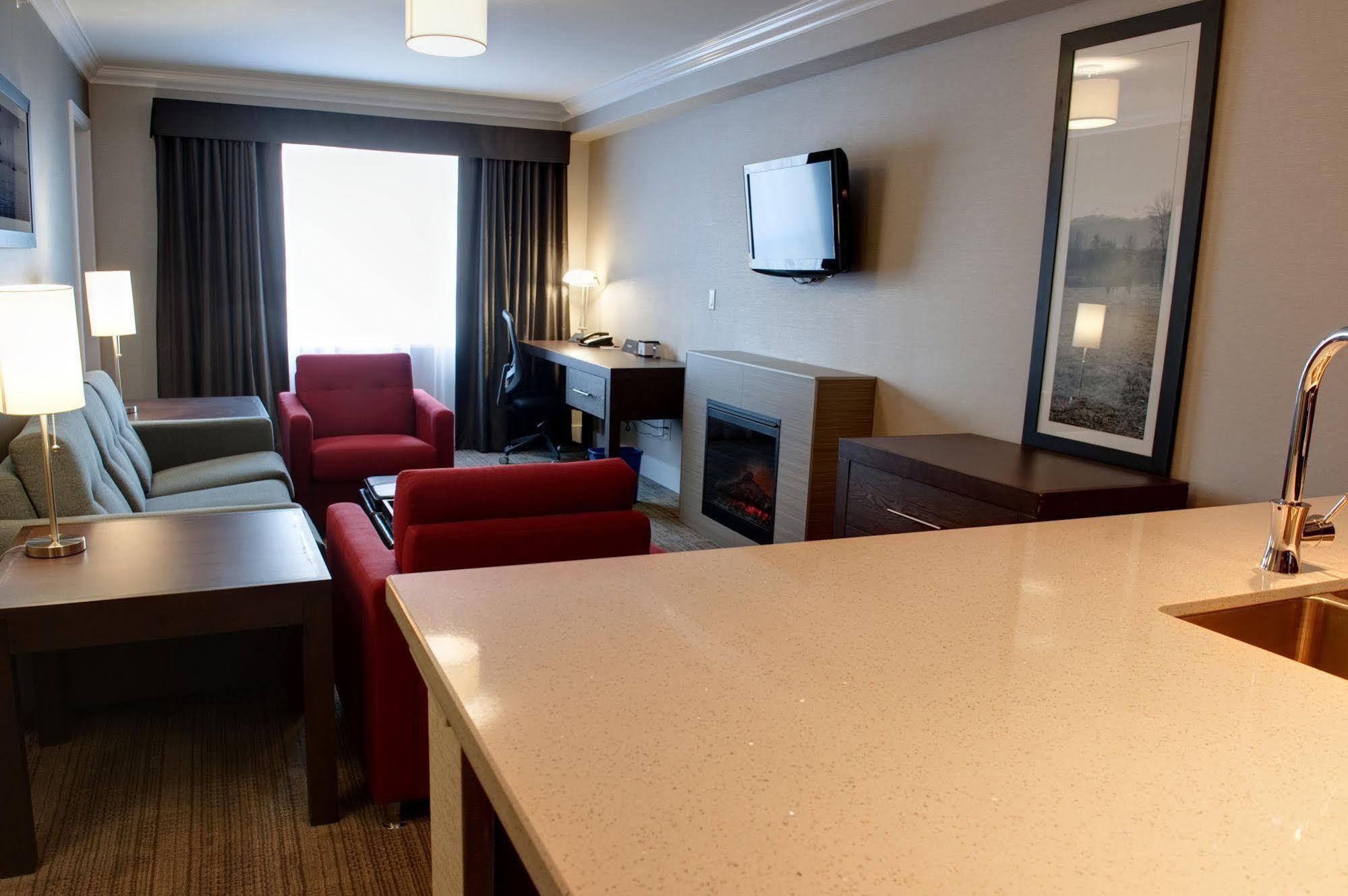 Sandman Hotel And Suites Άμποτσφορντ Εξωτερικό φωτογραφία